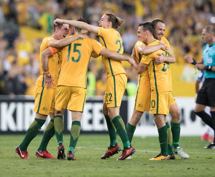 东体：河南球迷反思心态有点飘，俱乐部人士提到“大热必死”（东体：河南球迷自省心态有些浮，俱乐部人士称热门易翻车）