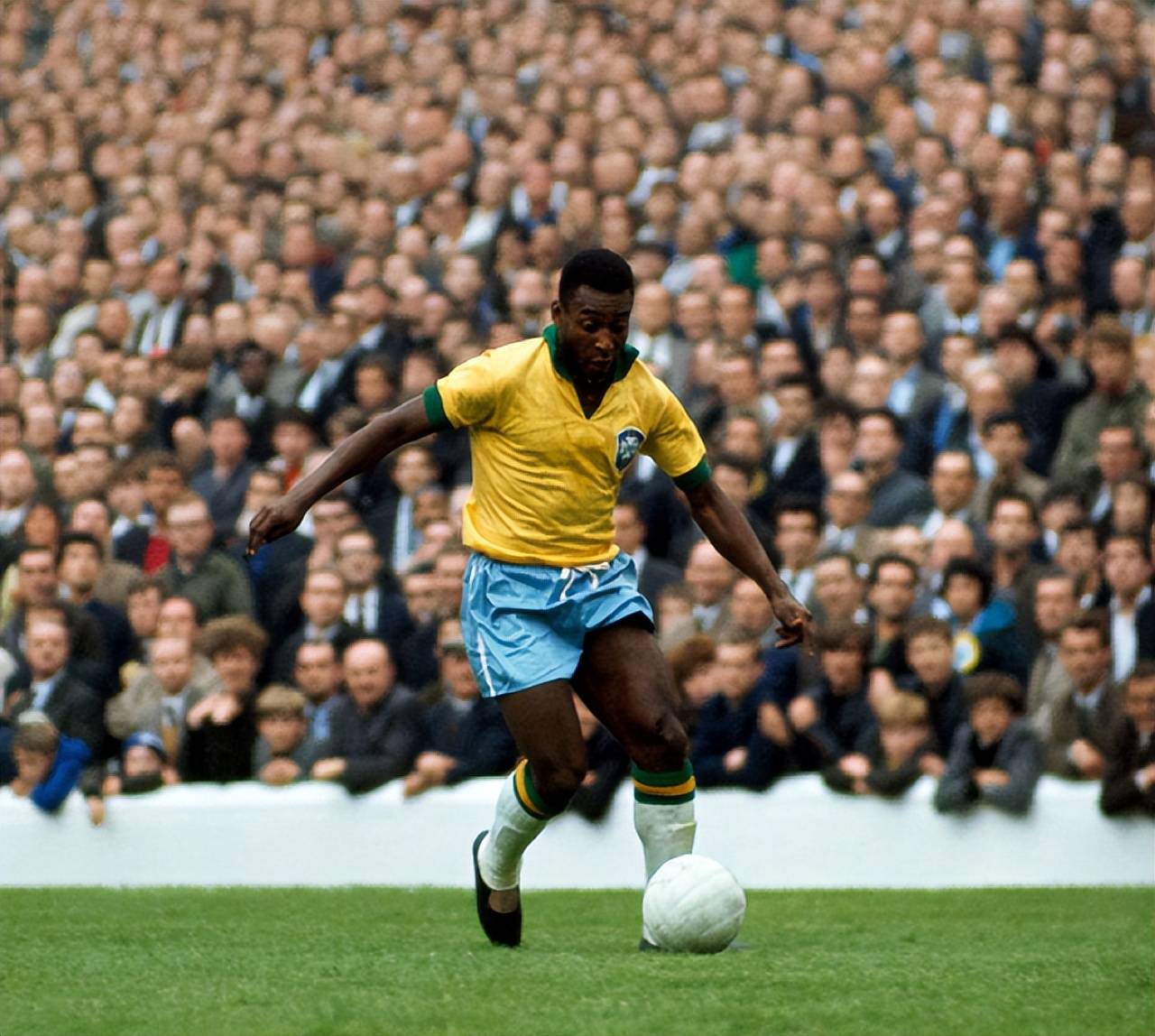 蒙托利沃：我不认为米兰能争冠，他们会和尤文、罗马争第四（蒙托利沃：米兰难争冠，将与尤文、罗马争第四）