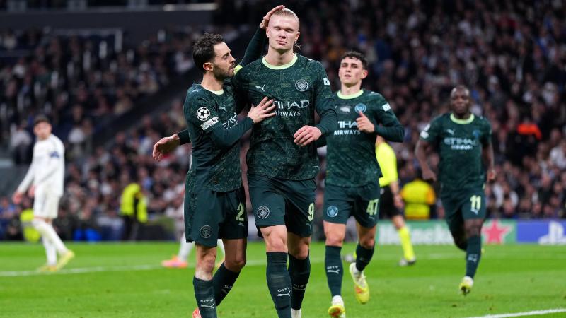 半场战报：比利亚雷亚尔1-1马略卡，赫拉德-莫雷诺建功，萨穆-科斯塔破门（半场：比利亚雷亚尔与马略卡1-1，赫拉德-莫雷诺与萨穆-科斯塔各入一球）