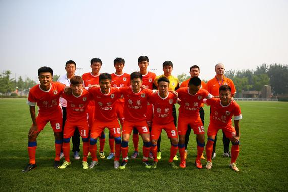 亨利批萨拉赫：此类事情不应公开谈论，我在巴萨时就没这么干（亨利抨击萨拉赫：这类事不该公开谈，效力巴萨时我从未这么做）